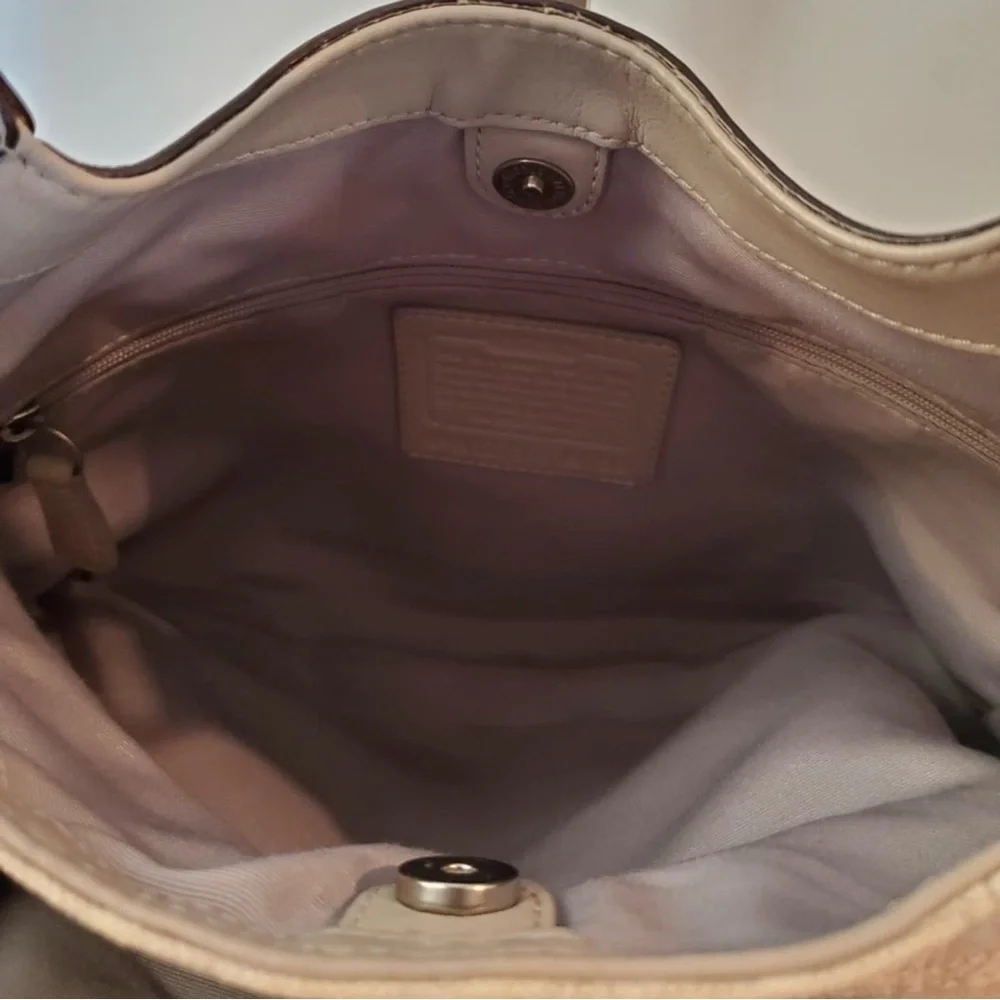 Coach SoHo Lynn Signature Hobo Shoulder Bag - Picture 10 of 15